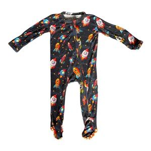#354, Little Bum Bums one piece footed onesie, size 3-6 mo